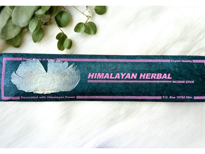 Himalayan Herbal Räucherstäbchen | Amber + Kampfer