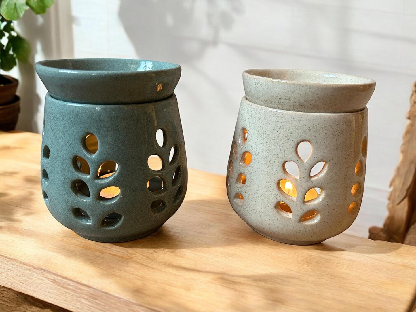 Duftlampe Keramik | Handgetöpfert | Unikat aus Nepal | Fairtrade | blau + beige | Naturprodukt | Stoneware | Handgemacht | Kerzenhalter