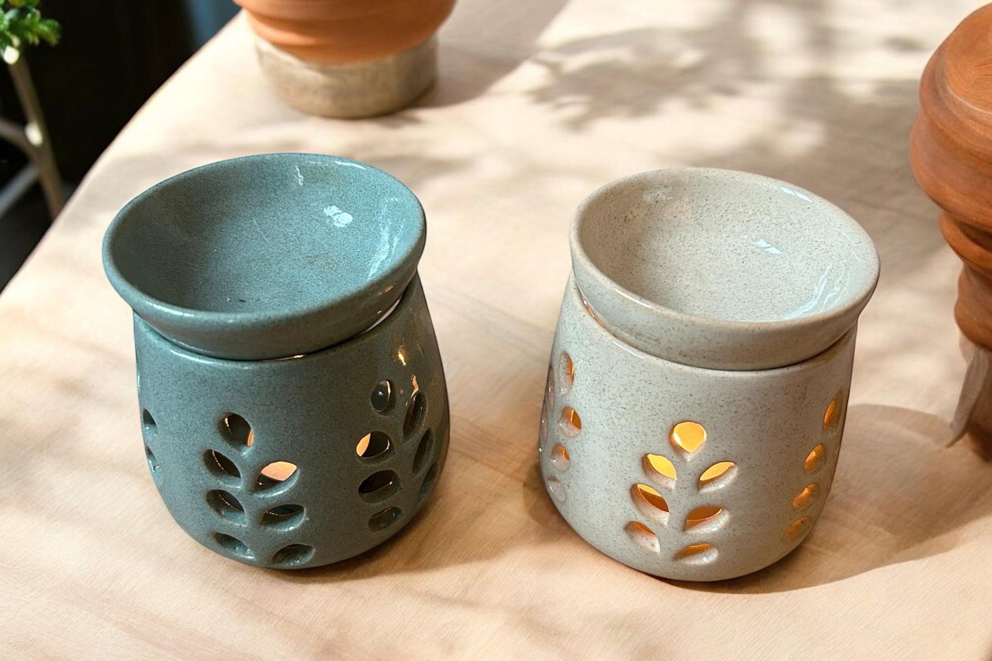 Duftlampe Keramik | Handgetöpfert | Unikat aus Nepal | Fairtrade | blau + beige | Naturprodukt | Stoneware | Handgemacht | Kerzenhalter