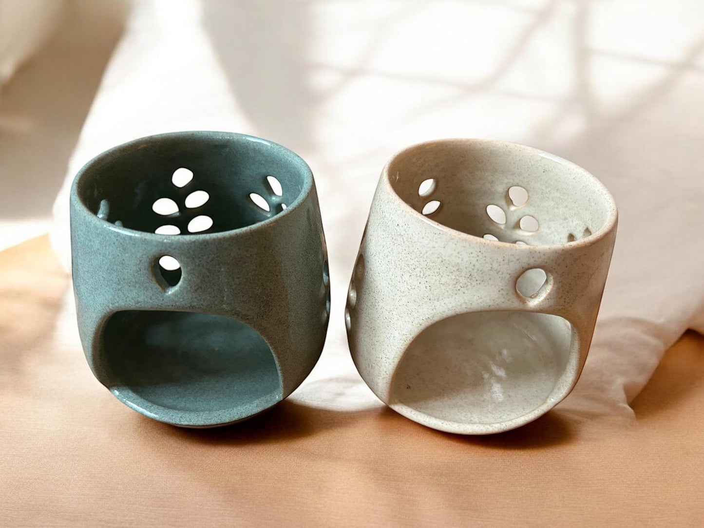 Duftlampe Keramik | Handgetöpfert | Unikat aus Nepal | Fairtrade | blau + beige | Naturprodukt | Stoneware | Handgemacht | Kerzenhalter