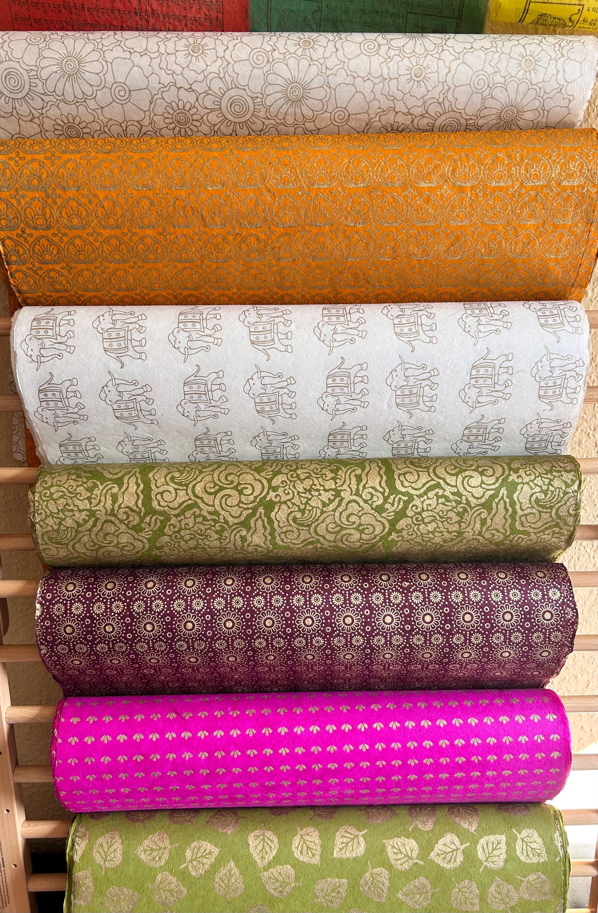 Loktapapier aus Nepal – Handgeschöpftes Papier mit Muster