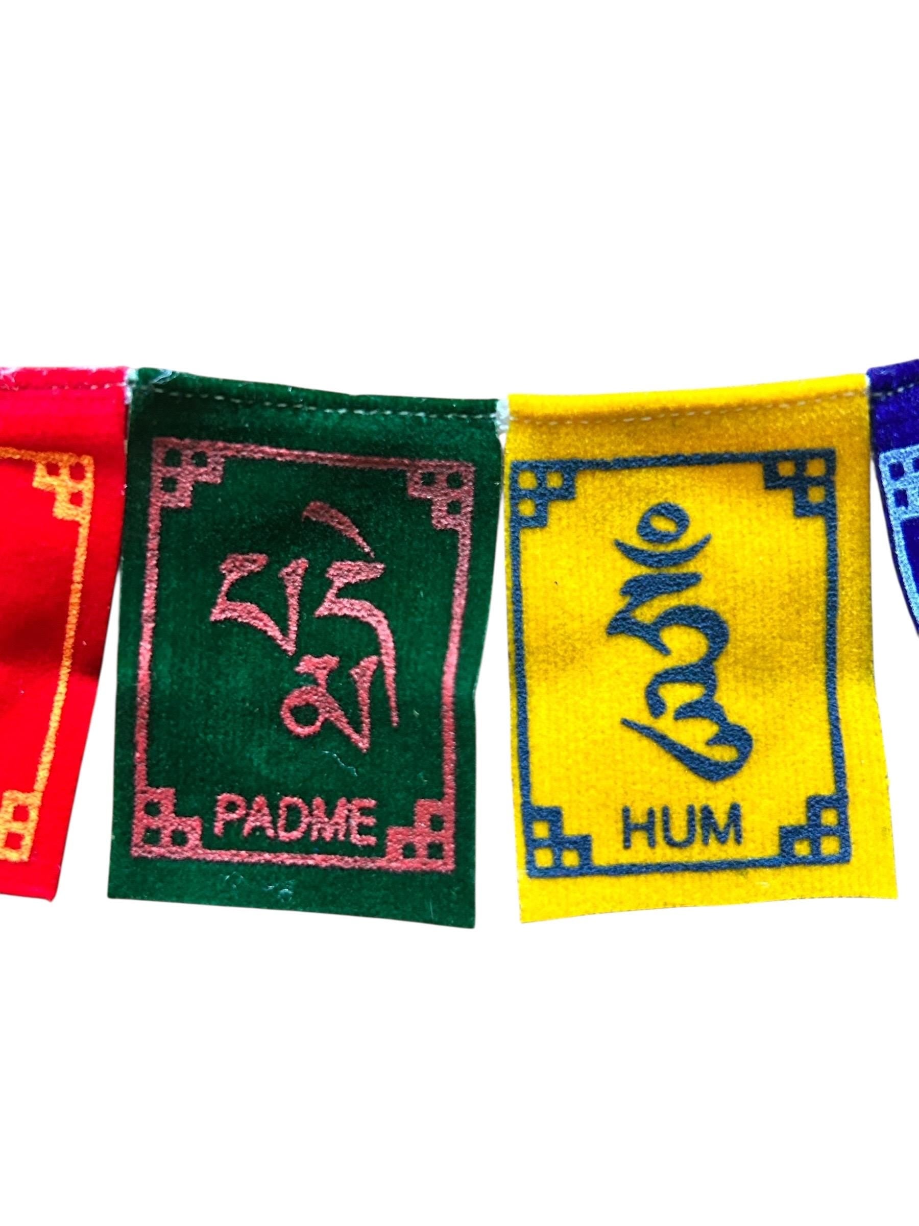 Tibetische Gebetsfahnen – Om Mani Padme Hum