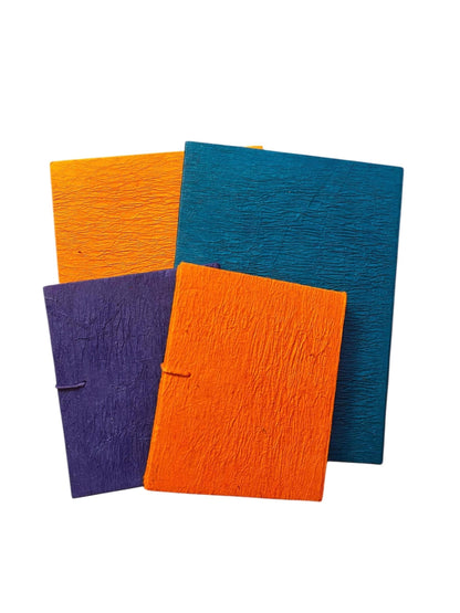 Edles, Handgemachtes Loktapapier Notizbuch mit Blattverzierung aus Nepal | 60 Seiten | Nachhaltiges Tagebuch, Eco Friendly Handmade Journal