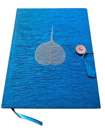 Edles, Handgemachtes Loktapapier Notizbuch mit Blattverzierung aus Nepal | 60 Seiten | Nachhaltiges Tagebuch, Eco Friendly Handmade Journal