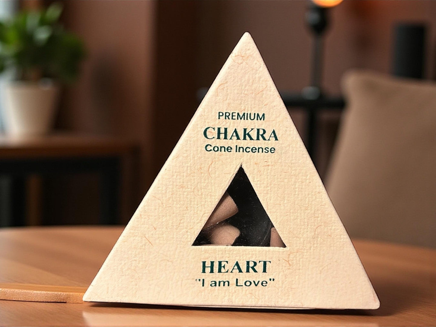 Räucherkegel Set – 7 Chakren inkl. Halter | Handgemacht in Nepal | Natur Räucherwerk für Meditation & Balance | Premium Chakra Cones Gift