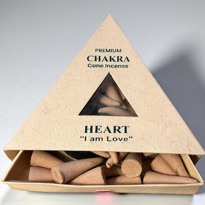 Räucherkegel Set – 7 Chakren inkl. Halter | Handgemacht in Nepal | Natur Räucherwerk für Meditation & Balance | Premium Chakra Cones Gift