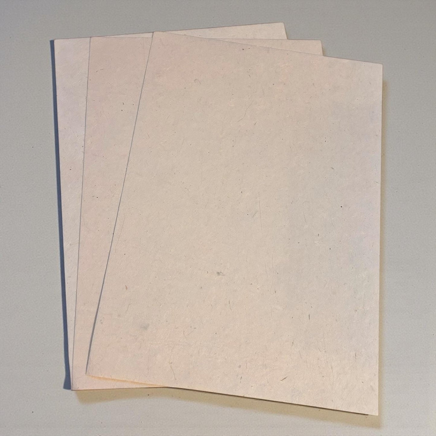 Lokta Papier A4 naturweiß – handgeschöpft in Nepal (40 gsm & 150 gsm) | DIY, Drucken, Karten, Journaling | 5/10/20 Blatt