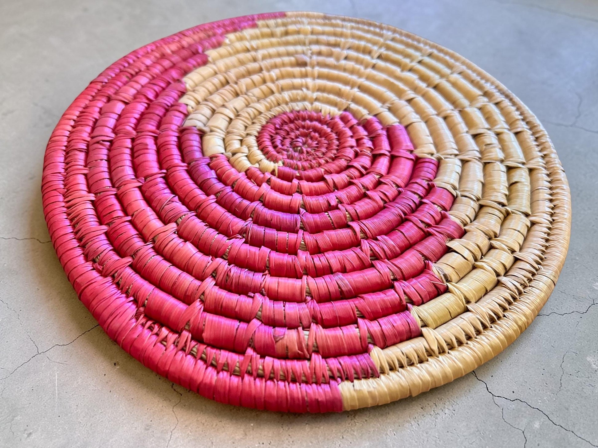 Boho Untersetzer & Wanddeko aus Naturfasern | Handgeflochten | Topfuntersetzer | Fair Trade aus Nepal | Moonj + Kansh Deko